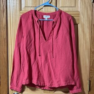 Cloth & Stone Women's Salmon Pink/ Distressed Red V-Neck Blouse